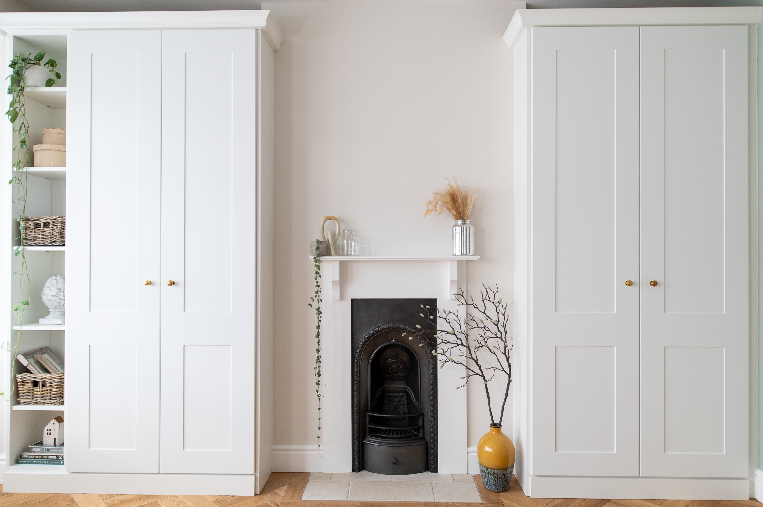 Fitted Wardrobes Alcove