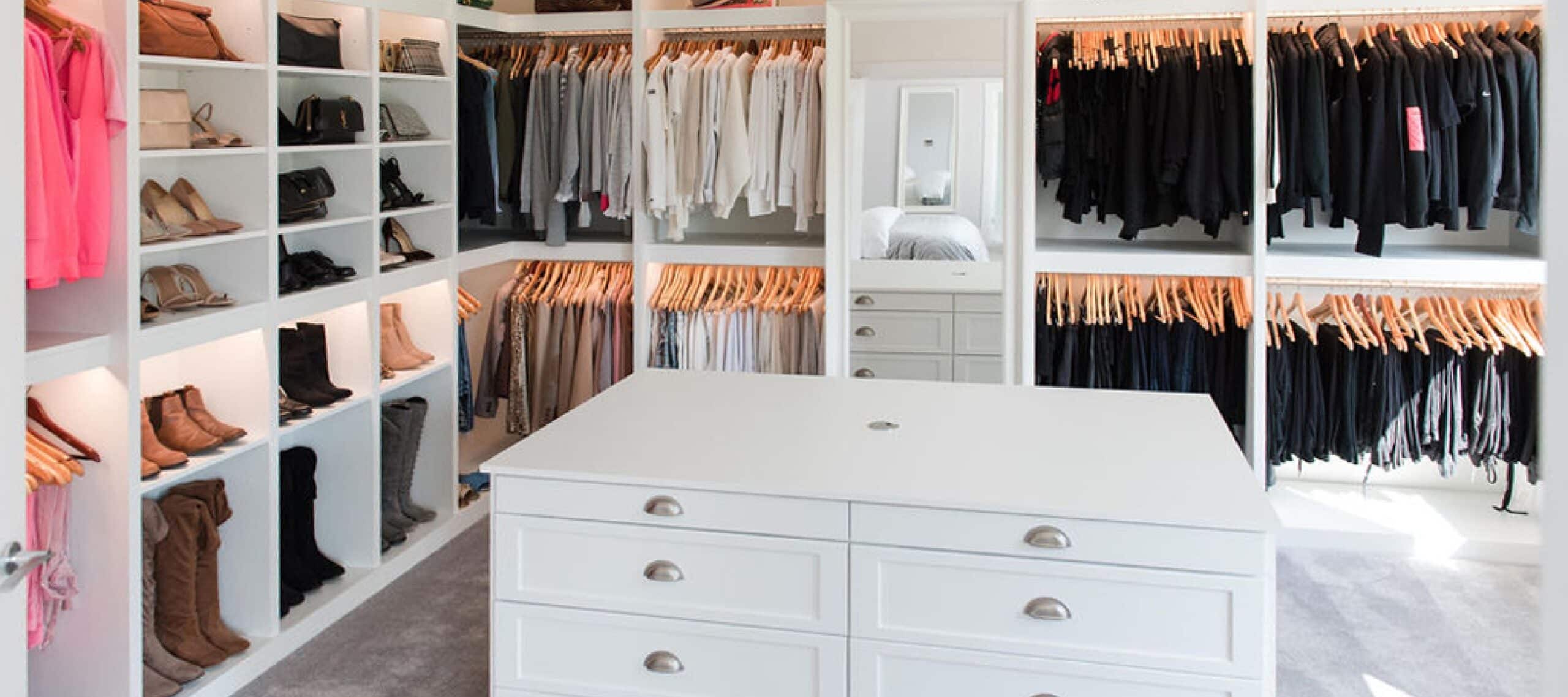 18 Elegant Walk-In Closet Island Ideas to Elevate Your Space