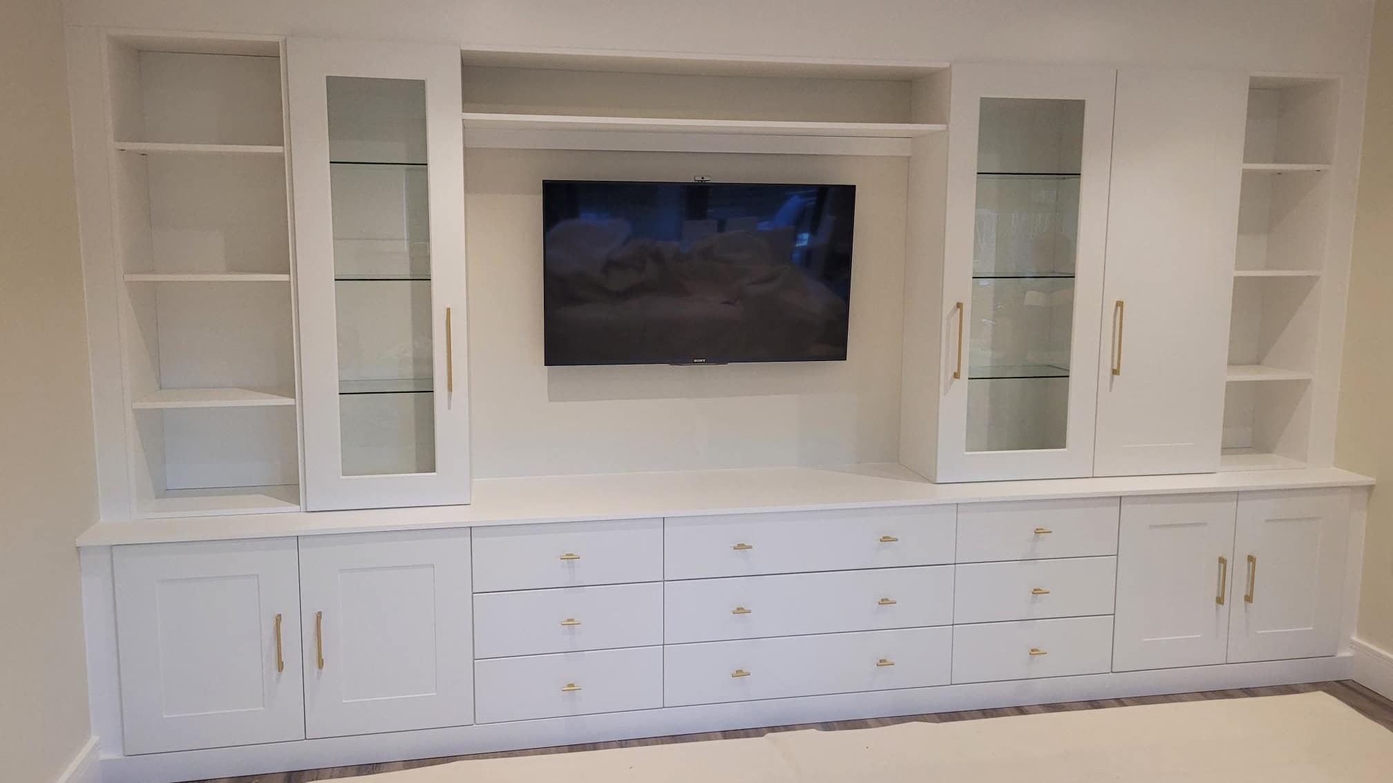 Shaker Classic White Media Room Brighton