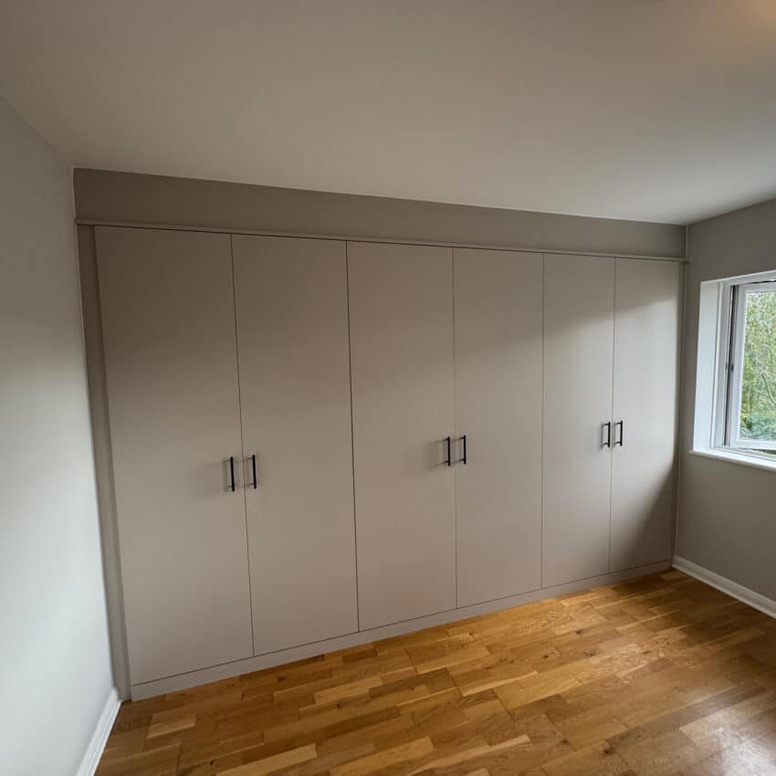 Cassia Cashmere 6 door Fitted Wardrobes