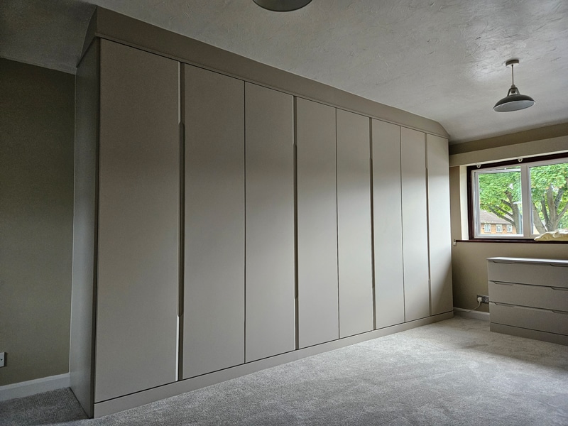 Handleless Fitted Wardrobes Hertfordshire